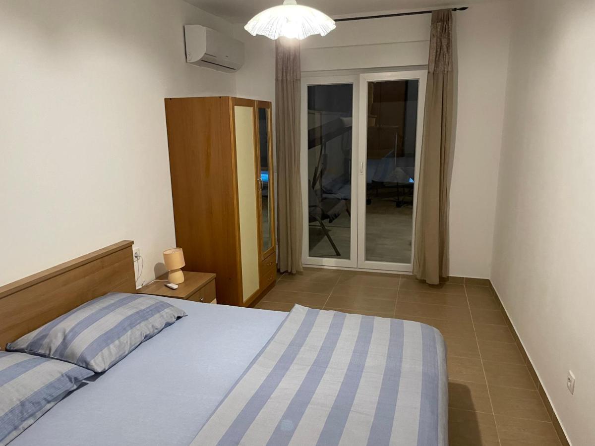 Villa Mira ***** Pinezići 외부 사진
