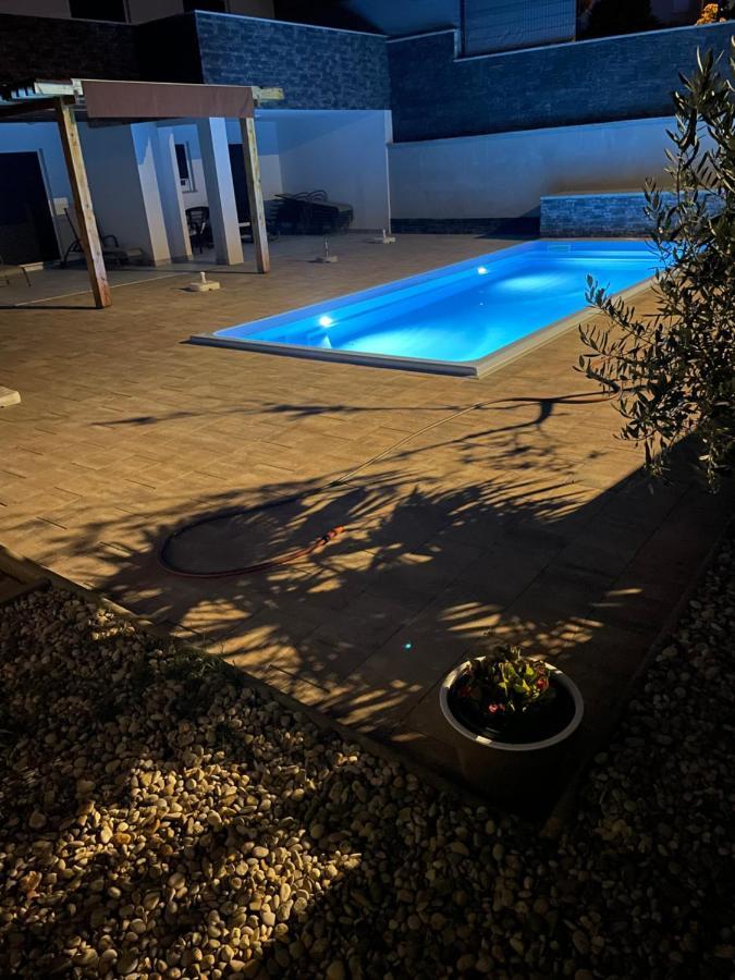 Villa Mira ***** Pinezići 외부 사진