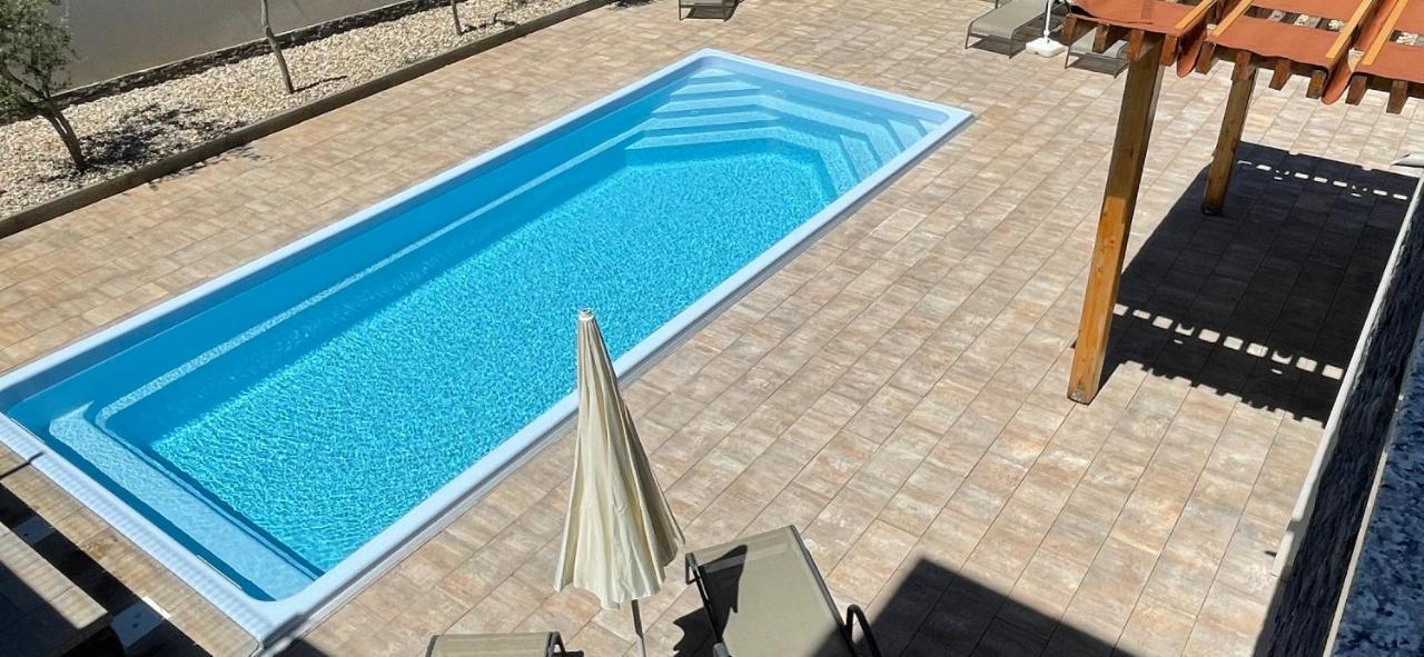 Villa Mira ***** Pinezići 외부 사진
