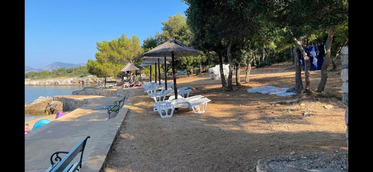 Villa Mira ***** Pinezići 외부 사진